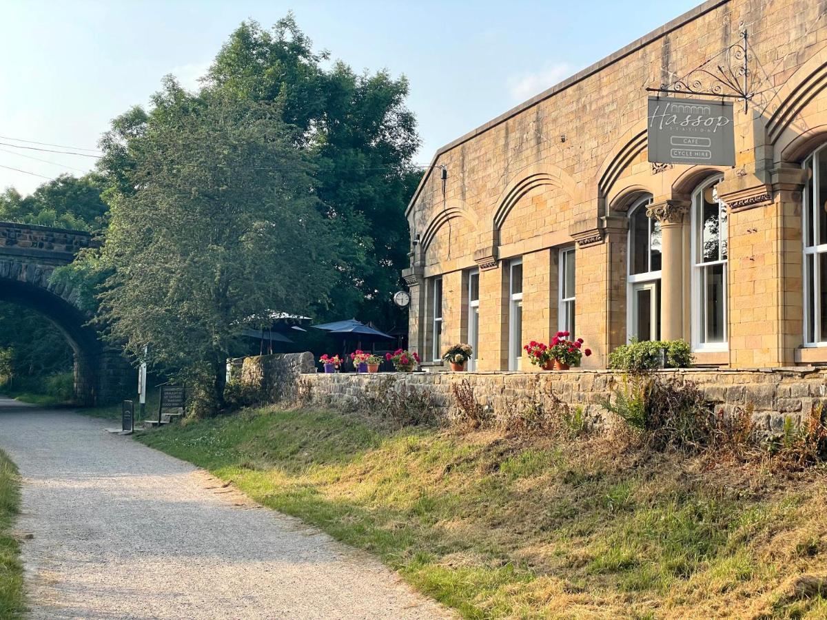 Beautiful Old Bank In Bakewell Villa Exterior photo